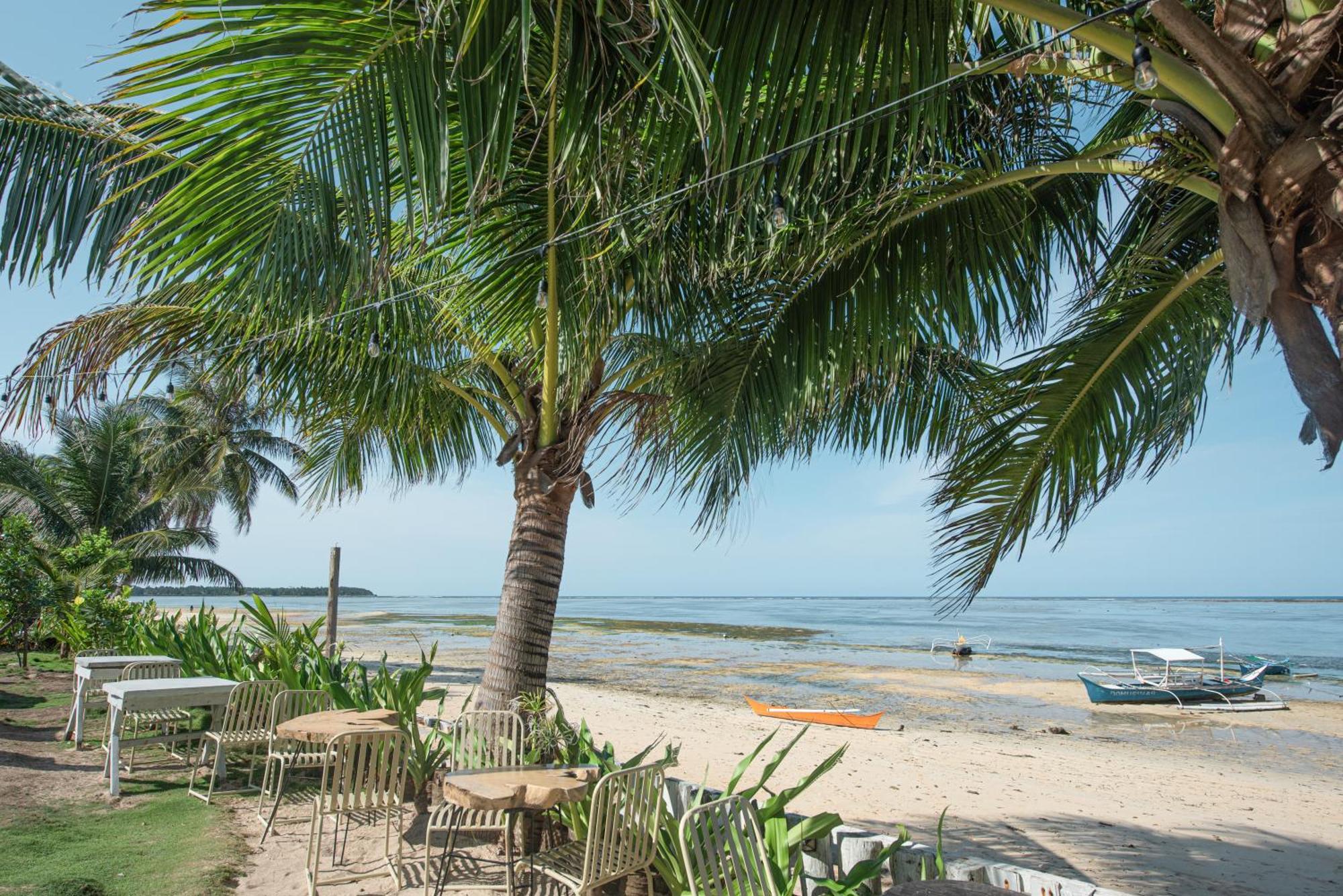 Yama Apartments - Private Beachfront General Luna  Exterior photo