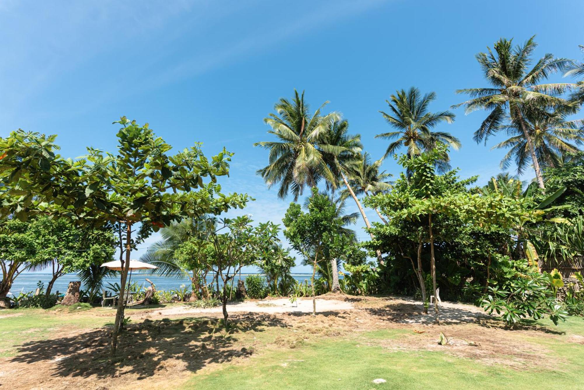Yama Apartments - Private Beachfront General Luna  Exterior photo